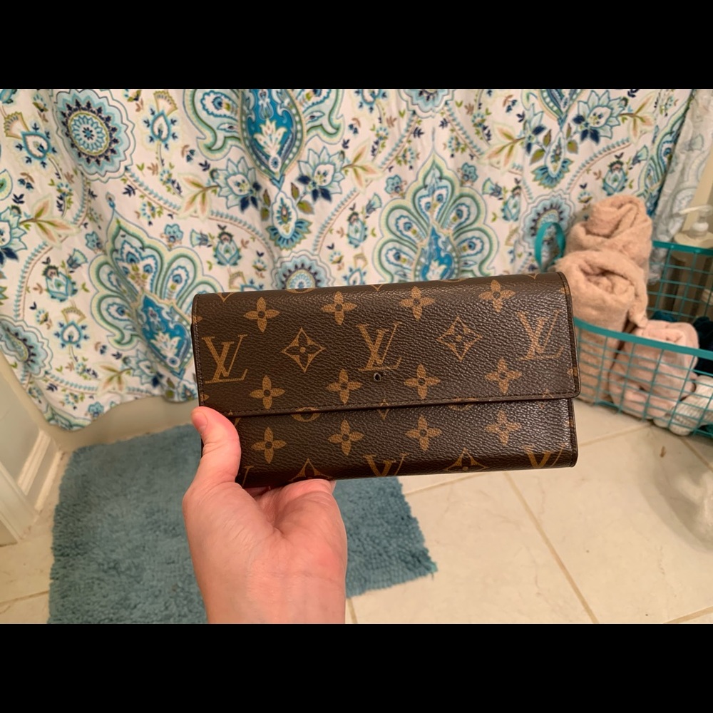 Louis Vuitton Authentic Wallet